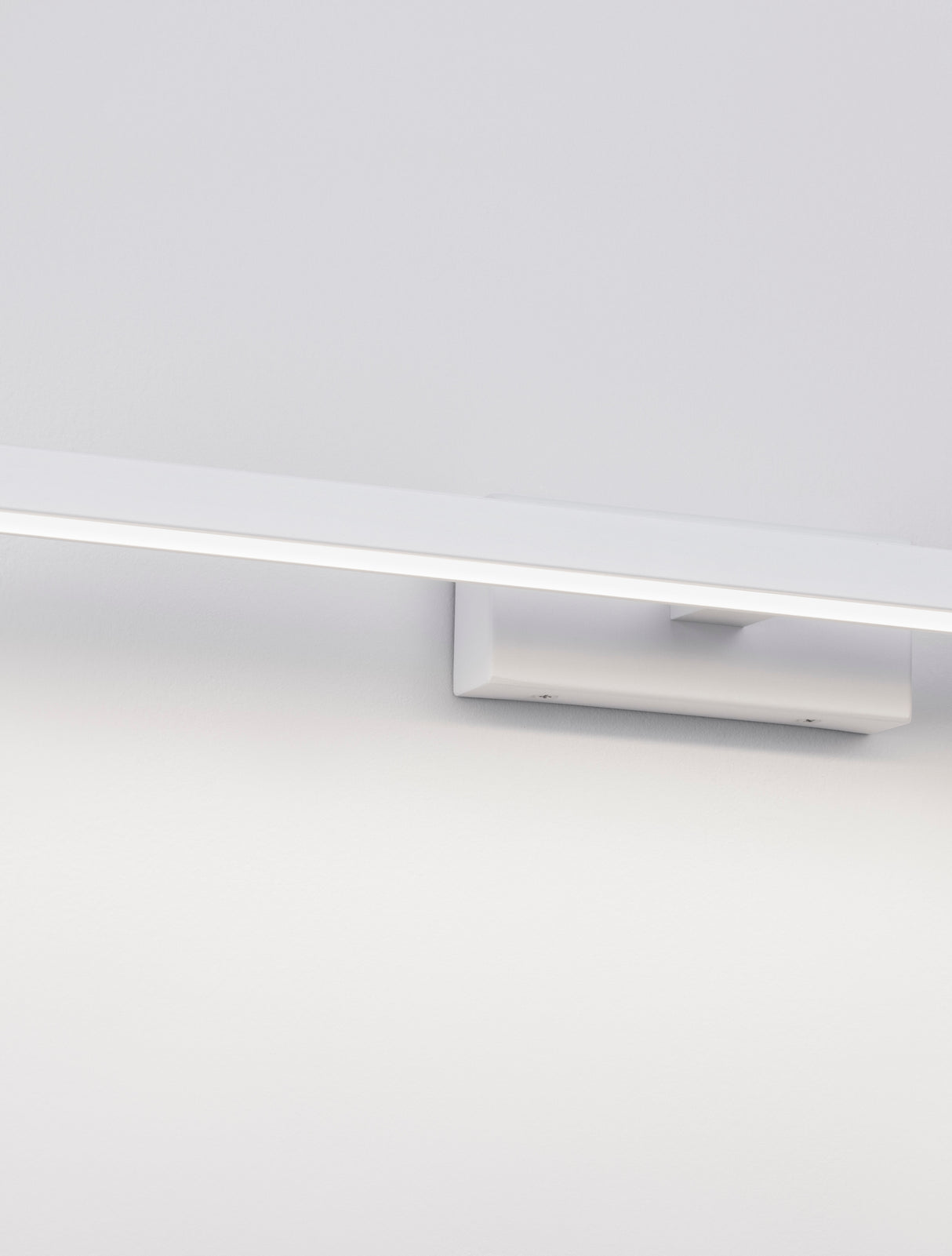 FLAT Badezimmerleuchte-Luxomo Leuchten