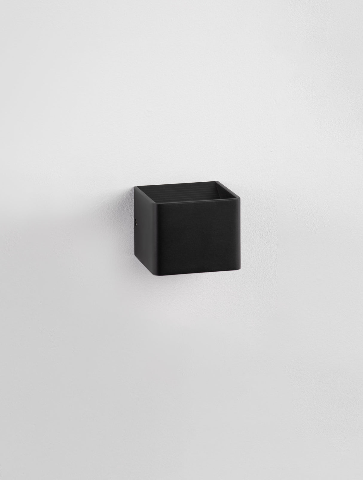 EPIC Wandleuchte-Luxomo Leuchten