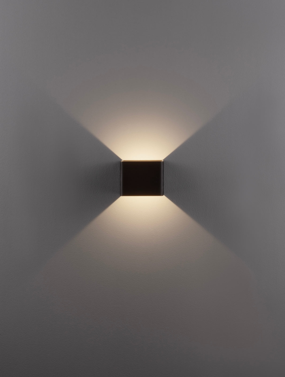 EPIC Wandleuchte-Luxomo Leuchten