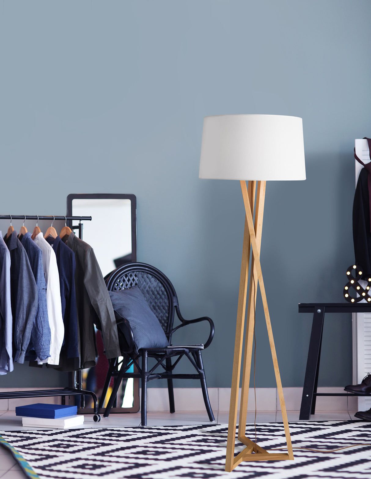 SALINO Stehleuchte-Luxomo Leuchten