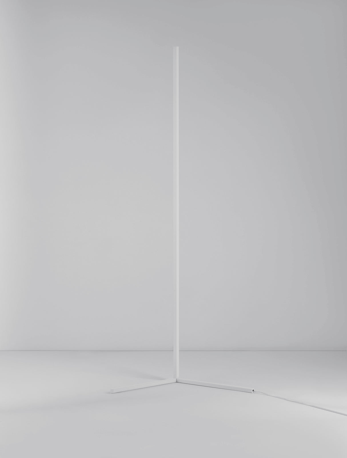 V-LINE Stehleuchte-Luxomo Leuchten