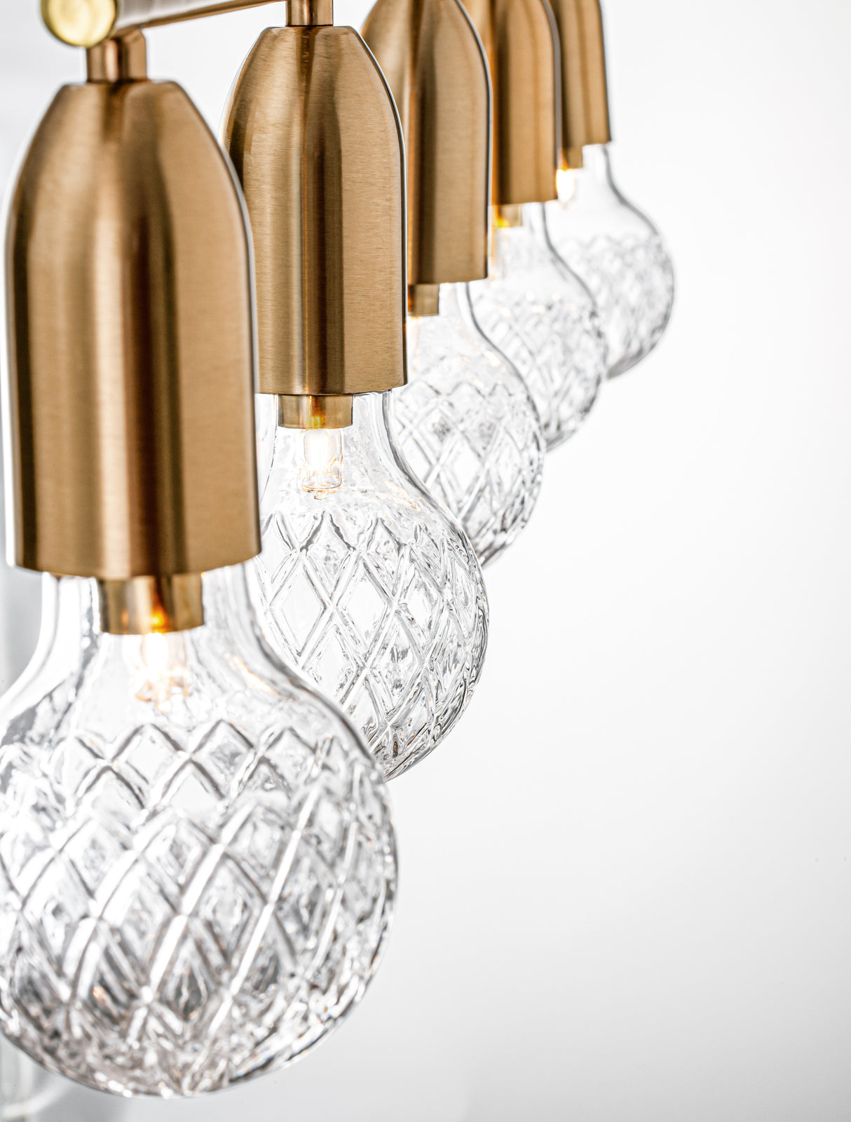 VEDA Hängeleuchte linear 128cm-Luxomo Leuchten