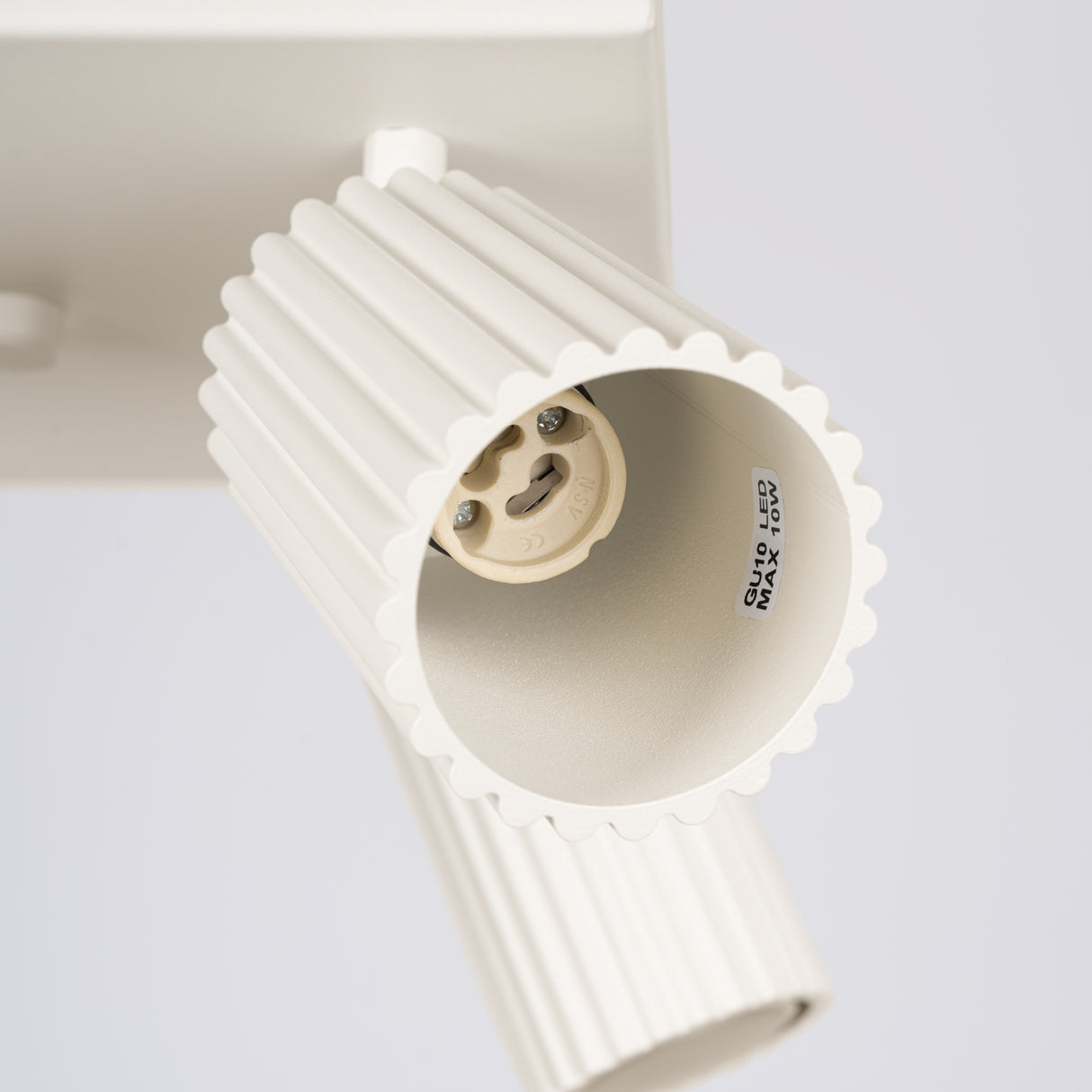 KARBON 4 Plafond