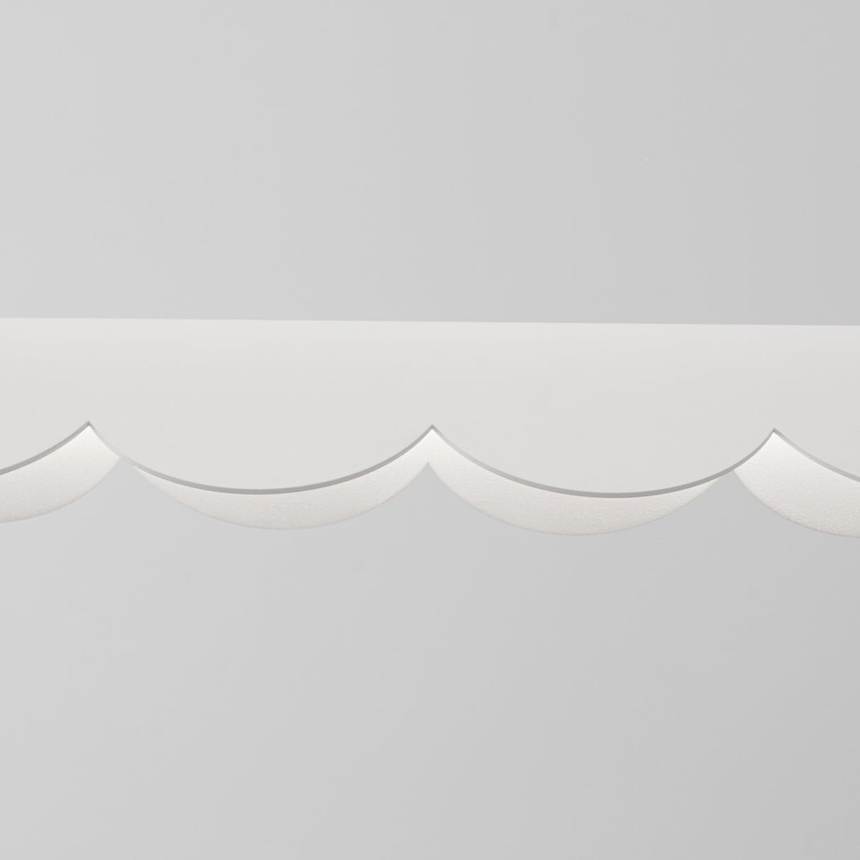 Lineare LED-Pendelleuchte BISCUIT – 131 cm Aluminium