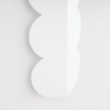 Wellen-Wandleuchte BISCUIT – Skulpturaler Aluminium-Spot in 10 Trendfarben