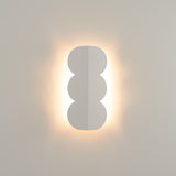 Wellen-Wandleuchte BISCUIT – Skulpturaler Aluminium-Spot in 10 Trendfarben