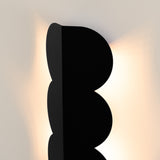 Wellen-Wandleuchte BISCUIT – Skulpturaler Aluminium-Spot in 10 Trendfarben