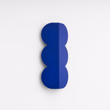 Wellen-Wandleuchte BISCUIT – Skulpturaler Aluminium-Spot in 10 Trendfarben