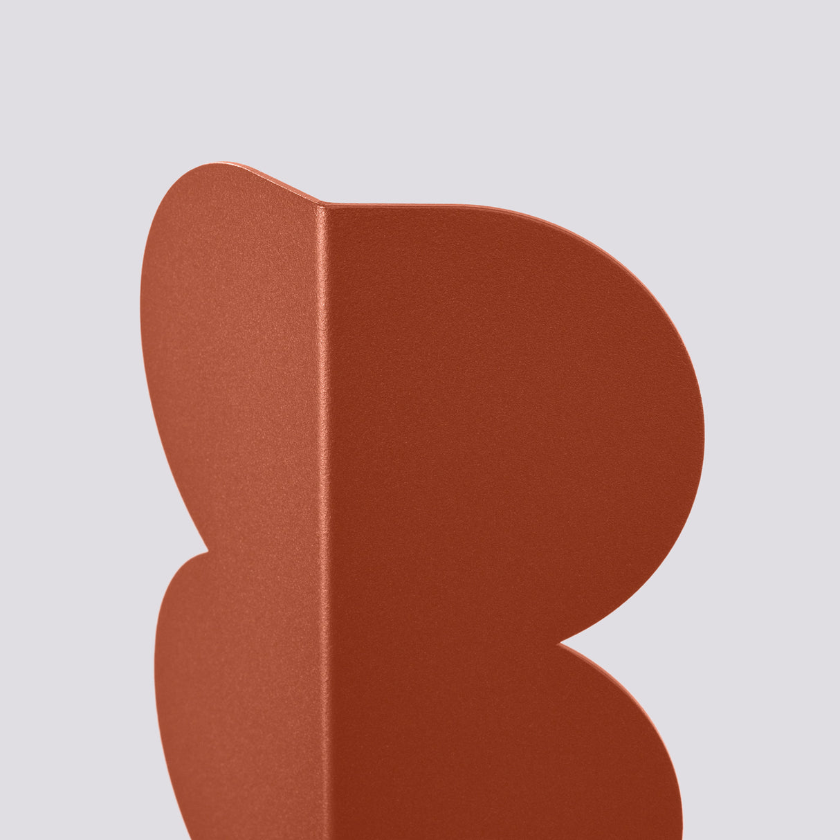 Wellen-Wandleuchte BISCUIT – Skulpturaler Aluminium-Spot in 10 Trendfarben