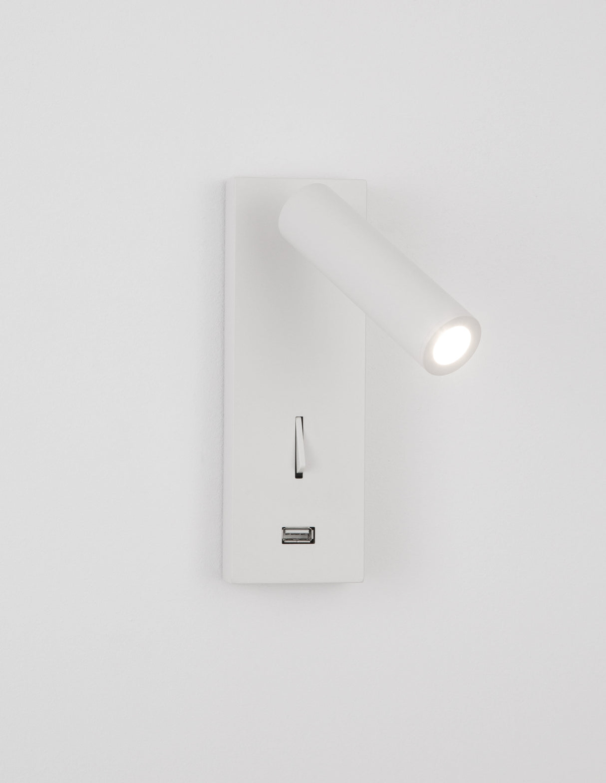 FUSE Wandleuchte mit USB Anschluss-Luxomo Leuchten