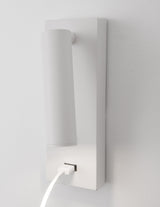 FUSE Wandleuchte mit USB Anschluss-Luxomo Leuchten