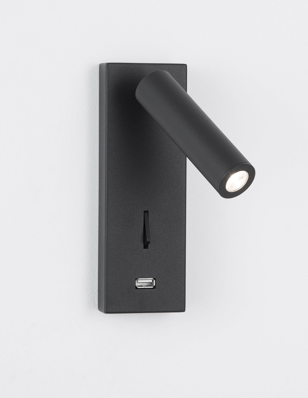 FUSE Wandleuchte mit USB Anschluss-Luxomo Leuchten