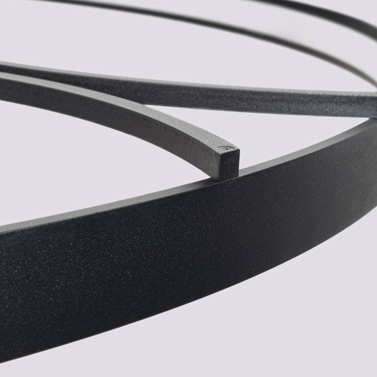 LED-Ring-Kronleuchter RIO BIO – Schwebender Pflanz-Lichtring aus Aluminium