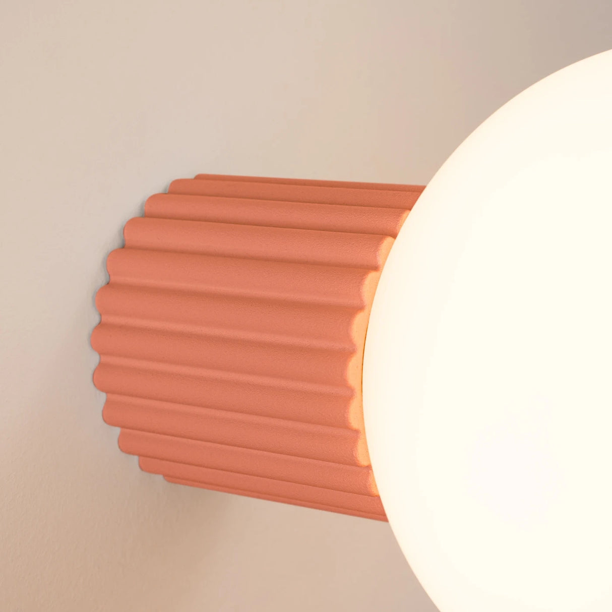 Design Wandleuchte HALO